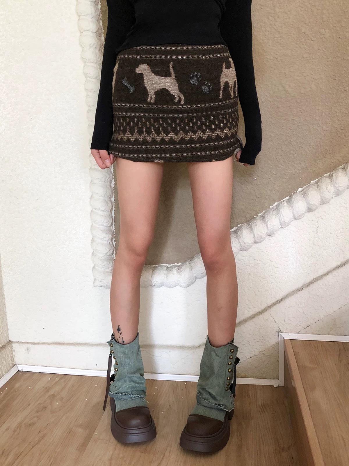 Retro Modern Puppy Print Woolen Mini Skirt - Slim Fit Small