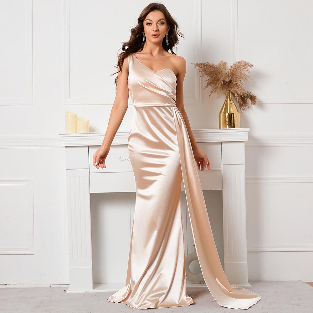 

Solid Color Satin One-Shoulder High-Waist Fishtail Evening Wedding Dress XS