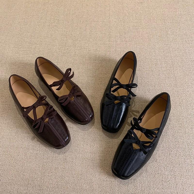 Fashion French retro bow shallow opening single shoes for women 2025 autumn new style square-toed, thick-heeled Mary Jane shoes