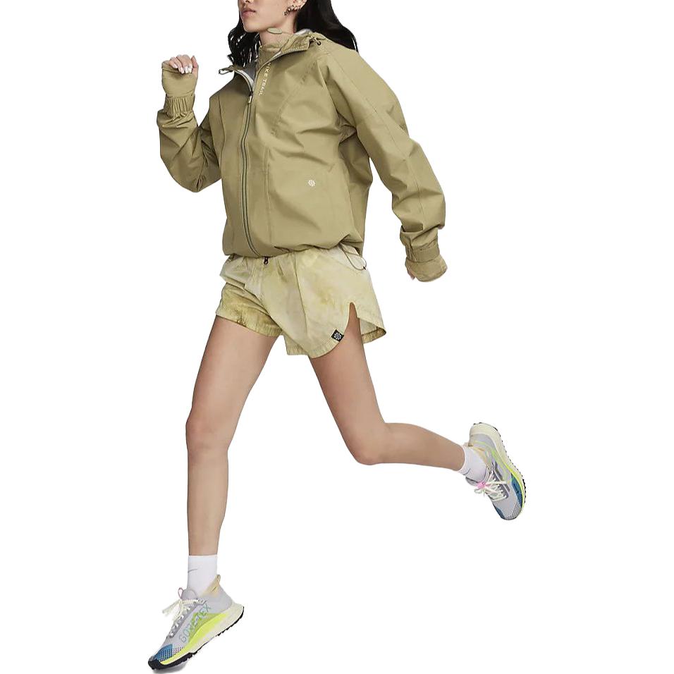 Nike Giacca da Trail Running con Cappuccio Tinta Unita con Tasca Posteriore Design Giacche da Donna Verde Oliva FB7643-276