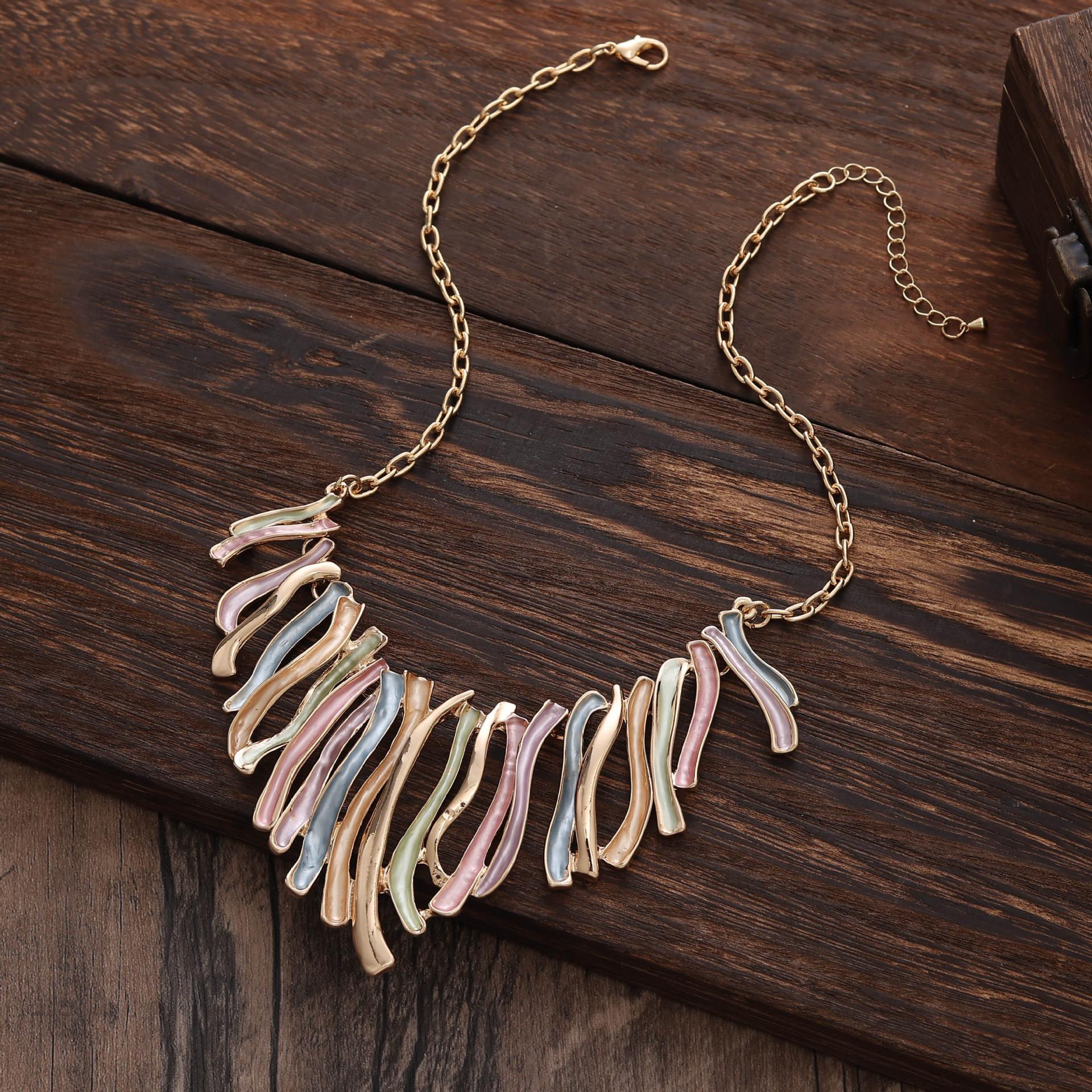 

Новое цветное ожерелье из сплава, женская нишевая цепочка на шею с неровными линиями и капающим маслом