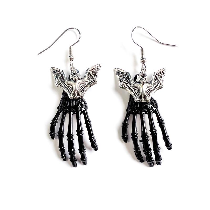 Unisex Punk Ohrringe: Gothic Schädel, Fledermaus, Schlange, Spinne, Mond, Rose und Motte