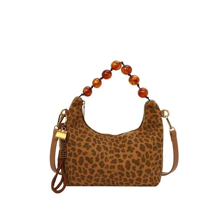 

Новая суперпопулярная нишевая сумка через плечо с леопардовым принтом для женщин, высококачественные универсальные сумки через плечо с жемчужной цепочкой для женщин