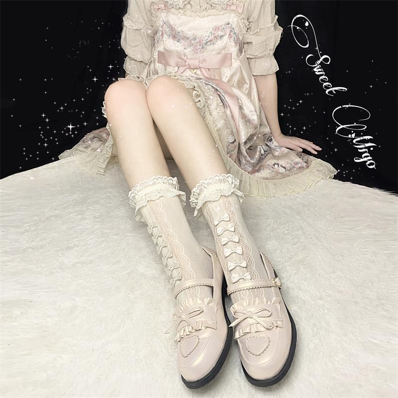 Weiße Spitzen Mid-Calf Socken mit Schleife - Lolita-Stil