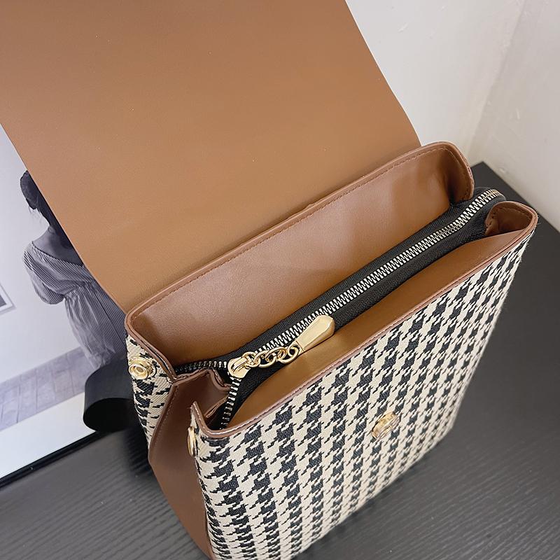 Plaid Commuter Backpack Female Desinvolte New Soft Leather Large Capacity Fashion All-Match Backpack