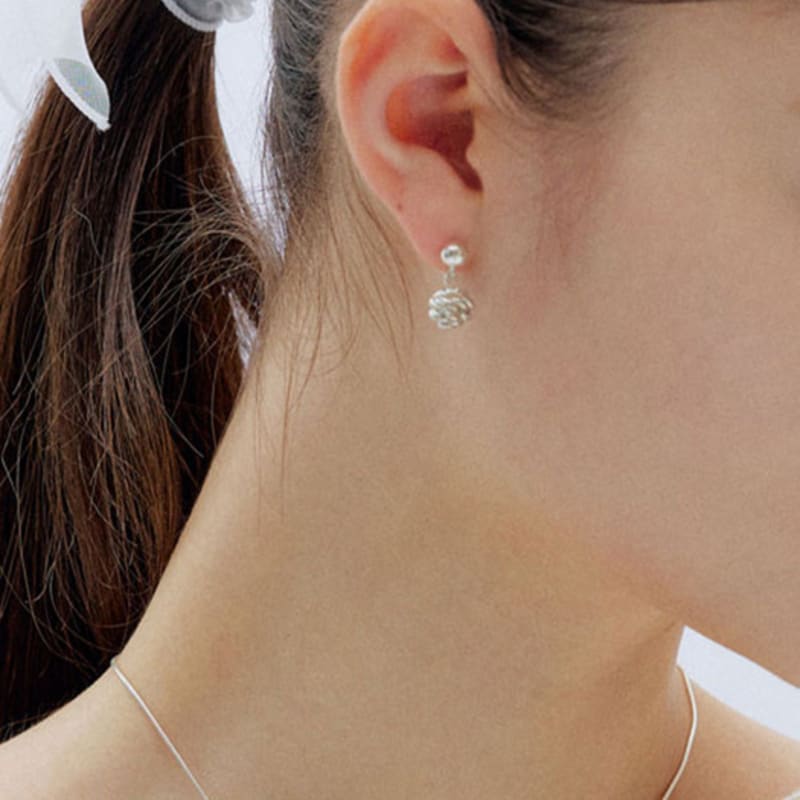 LUMIAH M THREAD BALL ON SILVER BALL EARRINGS