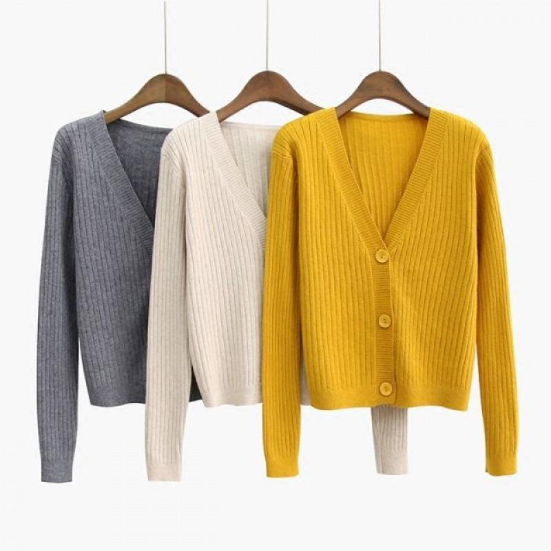Loose and versatile V-neck knitted cardigan autumn sweater with temperament long-sleeved high-waisted short jacket tide
