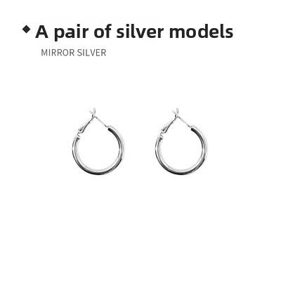 

Female Minimalist Cool Oval Fashion Earrings 2cm