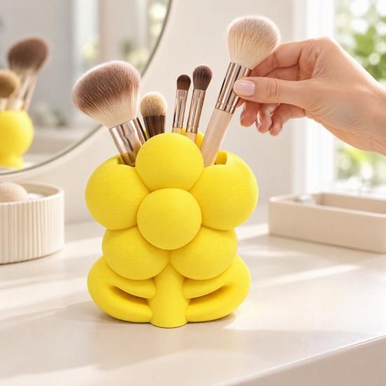 Flower Shaped Pen Cup 3D Printed Storage Holder for Makeup Brushes and Pens, Decorative Minimalist Desk Organizer Floral Organizer, Creative