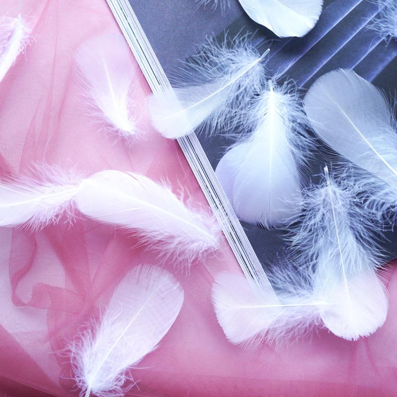 50Pcs Macaron Color Small Feathers 5-8Cm Goose Feather Small Floating Bobo Ball Balloon Filling Decorative Material