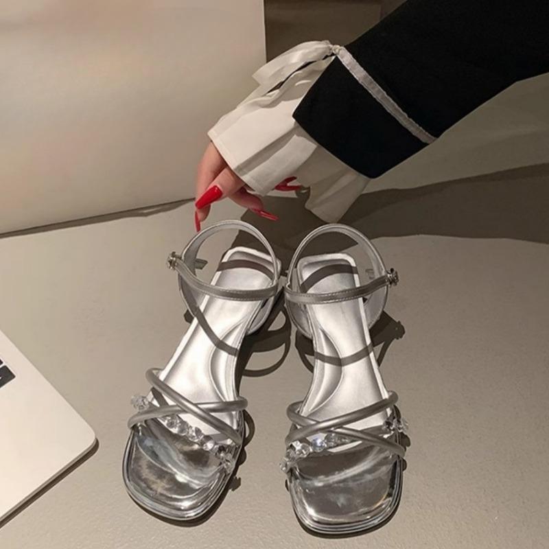 Neue Schuhe Wasserdiamant-Sandalen Dicke Absätze Schulterfreie Schuhe