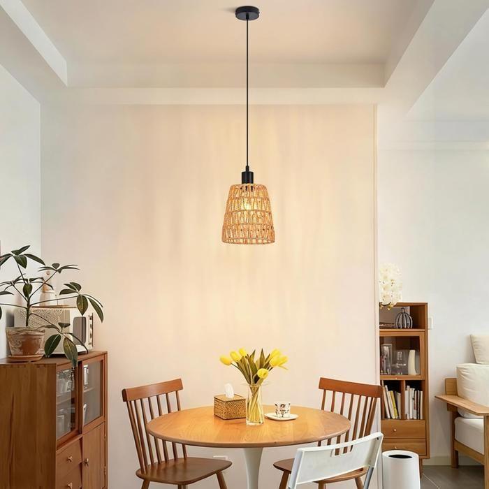 Rattan-Hängeleuchte NETTLIFE, 1-flammig, Natürliches Rattan, Boho-Chic-Design, Schwarzes Metall, Säule, E27-Leuchte für Esszimmer, Wohnzimmer