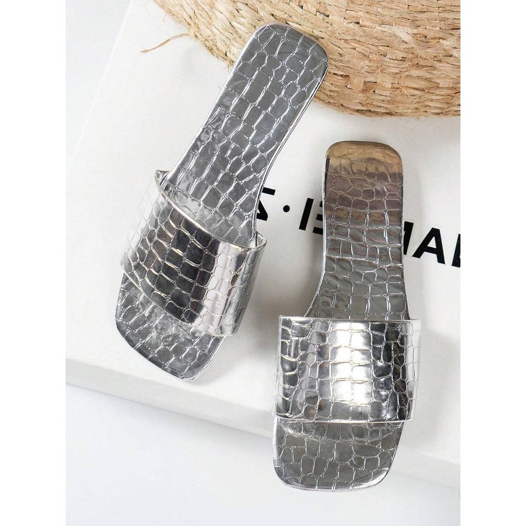 [Foreign Trade] Trendy French Sandals Women's Summer Slippers Flat Bottom Outer Wear Fashion One-word Sandals Soft