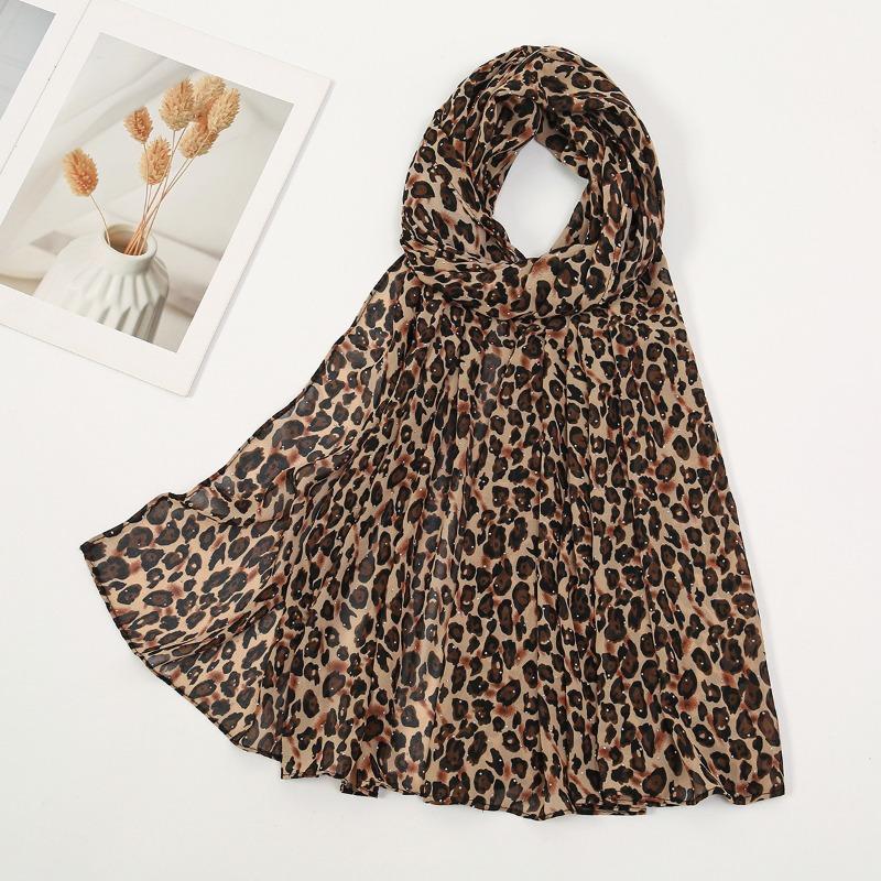 Hot-selling Popular Classic Leopard Print Scarf Women's Chiffon Print Hot Diamond Long Scarf Shawl Popular Ethnic Headscarf Women