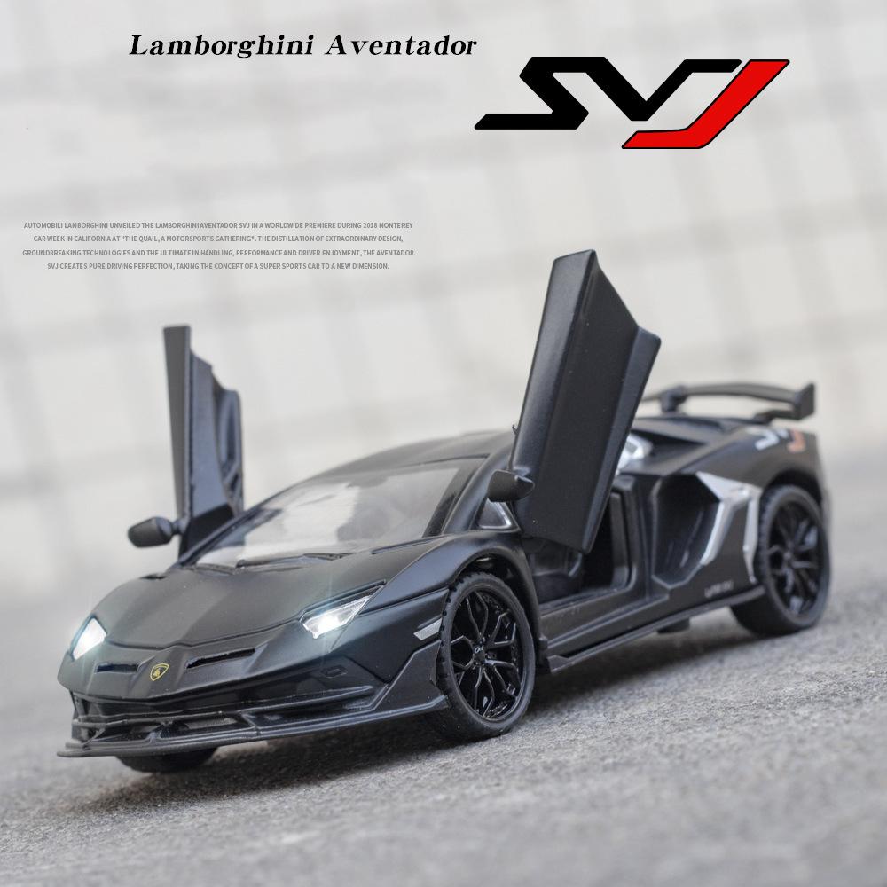 1:32-skala Aventador SVJ Diecast Legering bilmodell, Diecasts Lekebiler Bilmodell med lydlys Collection Leker for barn Gave