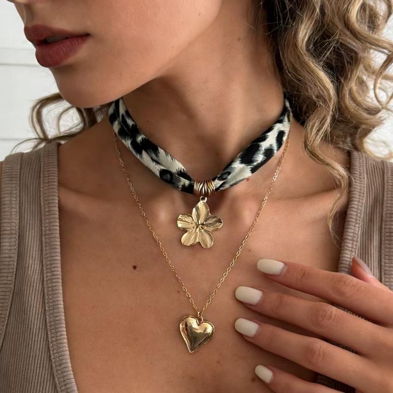 3Pcs/Set Bohemian Printed Fabric Necklace Women Vintage Starfish Conch Pendant Necklace Jewelry