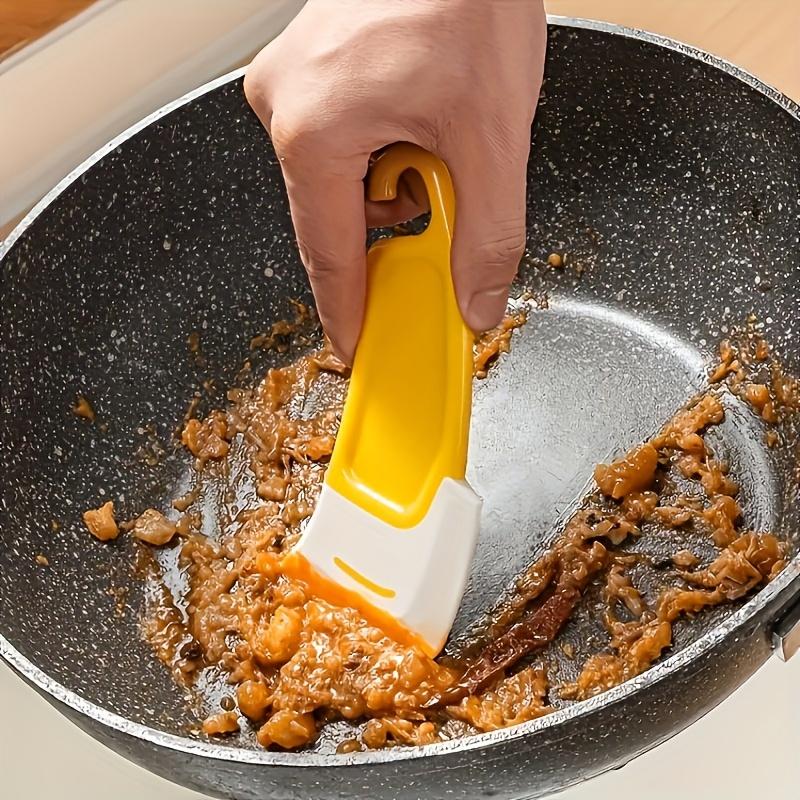 1 Piece Yellow Silicone Kitchen Scraper, For Stovetop Pan Pot Bottom Cleaning Soft Spatula, Heat-Resistant Scraper Kitchen Tool