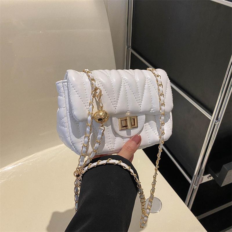 Stylish Urban Chic Mini Crossbody Bag For Women With Elegant Stitching Details белый