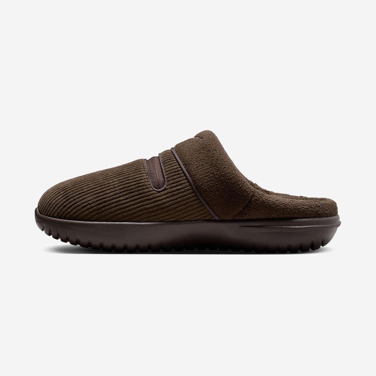 

Nike Burrow SE FJ6040-200