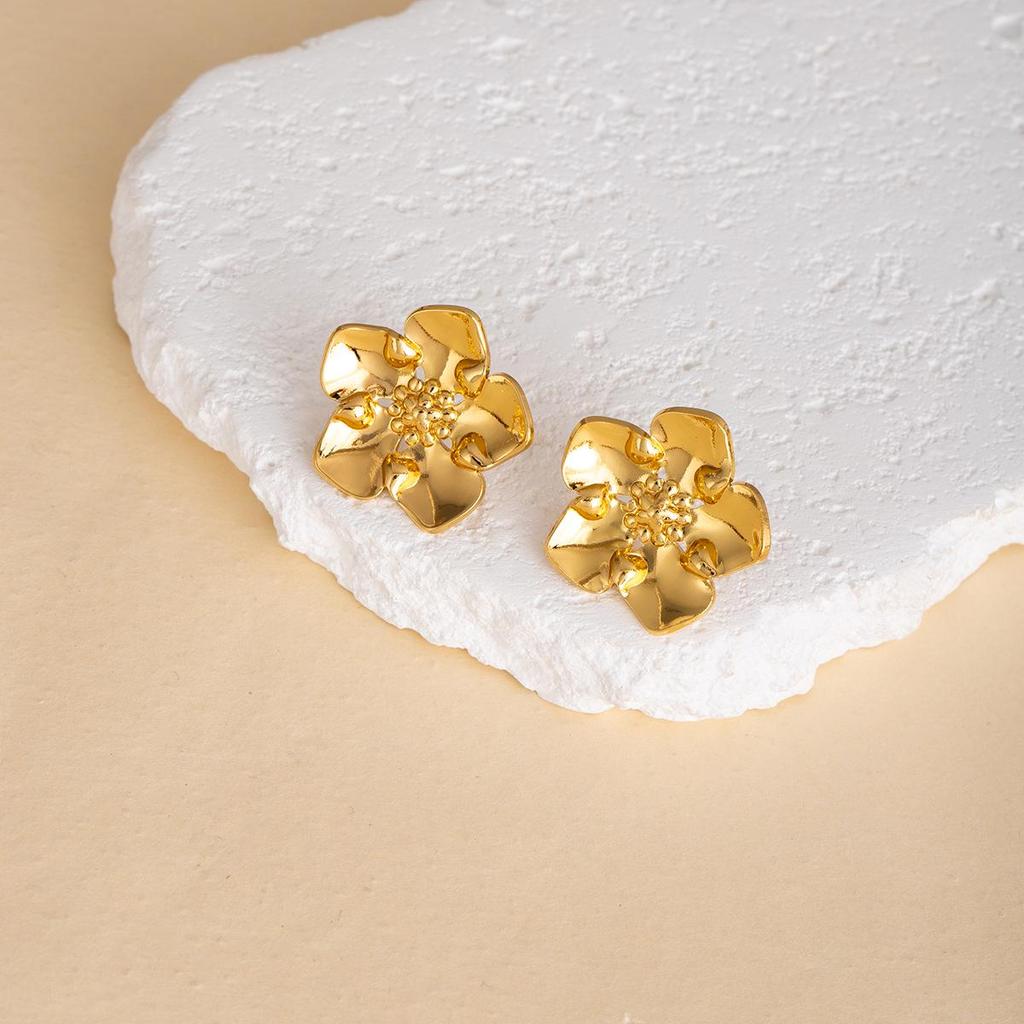 European Retro Geometric Leaf & Heart Stainless Steel Stud Earrings