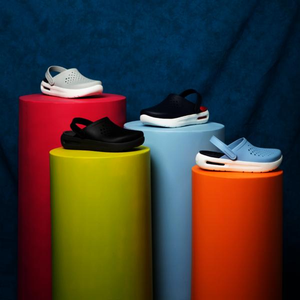 Crocs Unisex Inmotion Clog 209964 001 Crocs Sandals Slippers Gibbitz Daily Classic Black