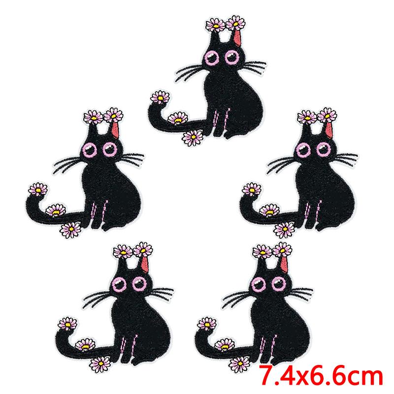 10 ks / Loty Série Černá kočka Vyšívané Kreslené Zvířecí Odznaky Klobouky Batoh Oblečení Zdobit Zvířecí Nášivka Nažehlovací Nášivky DIY