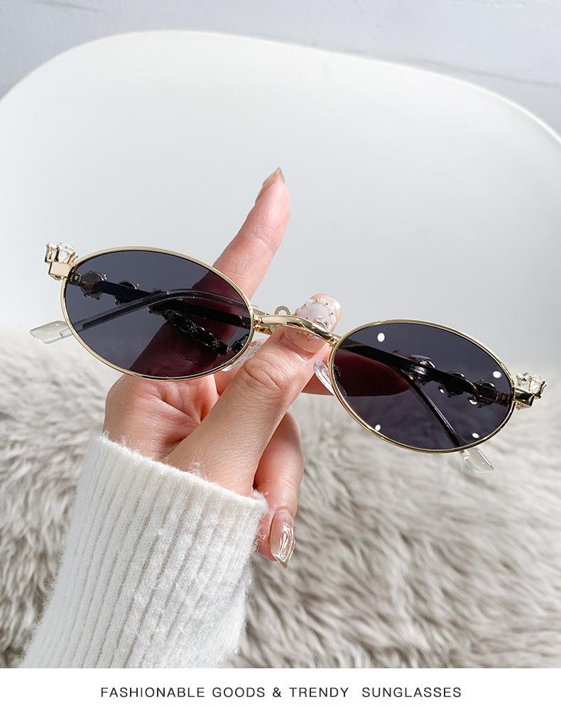 New Fashion Diamond Sunglasses Women Small Frame Oval Sun Glasses Uv400 Vintage Sunglass Eyewear With Box