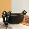 Klassische Vintage PU Brusttasche für Damen Ketten Große Kapazität Verstellbarer Riemen Glänzendes Finish für Pendeln Einkaufen Umhängetasche