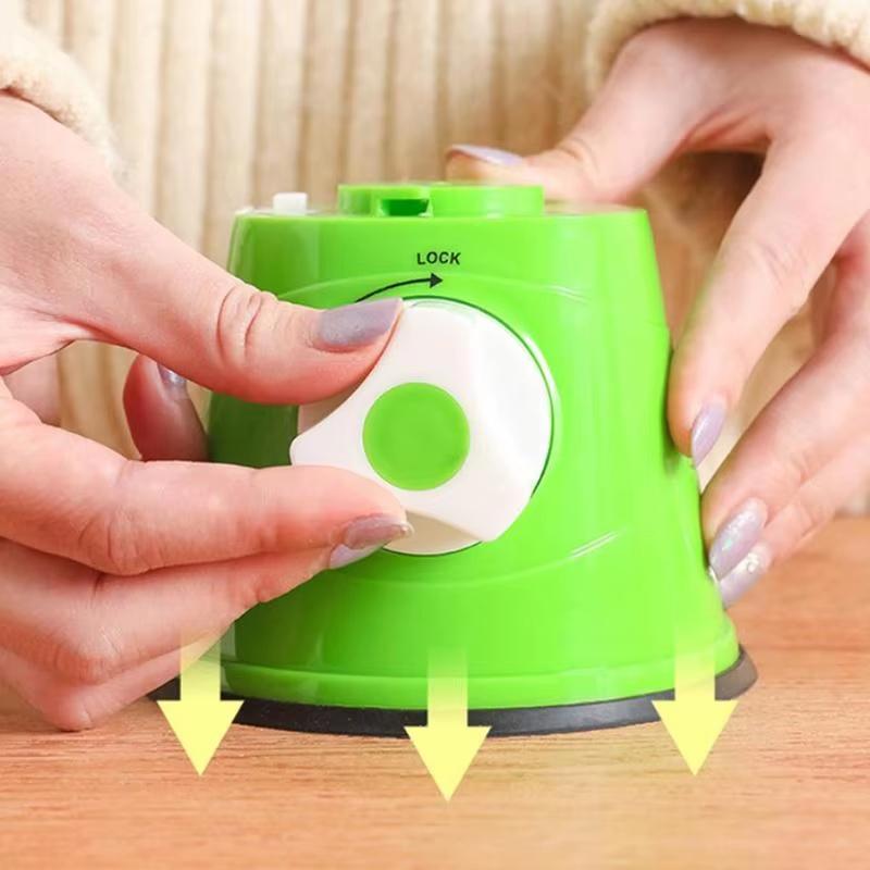 Portable Fruit Juicer For Summer Iced Fruit Drinks And SmoothiesHand-Cranked Labor-Saving AndEasy-To-Clean Household Mini Juicer