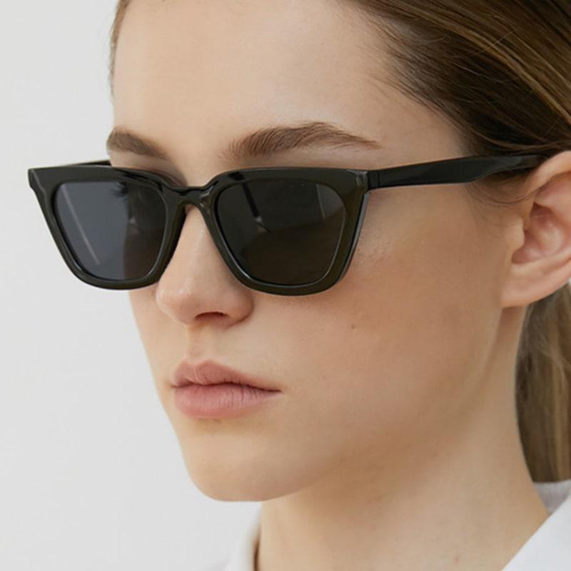 

One Brilliant Ivan-OB166-Black FREE