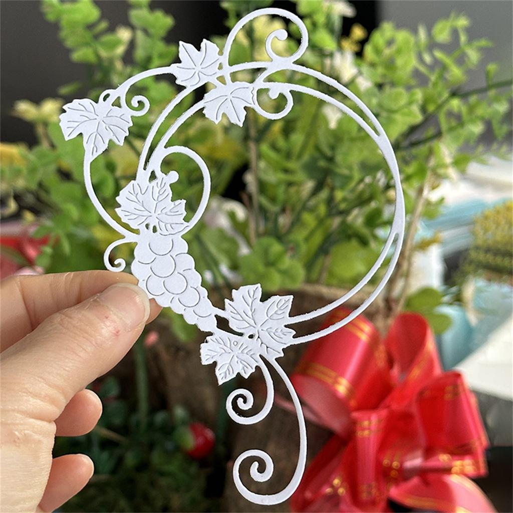 Grape Wreath Die Cut For Scrapbooking Card Making Photo Album Decorative Embossing Paper Die Carbon Steel Cutting Dies