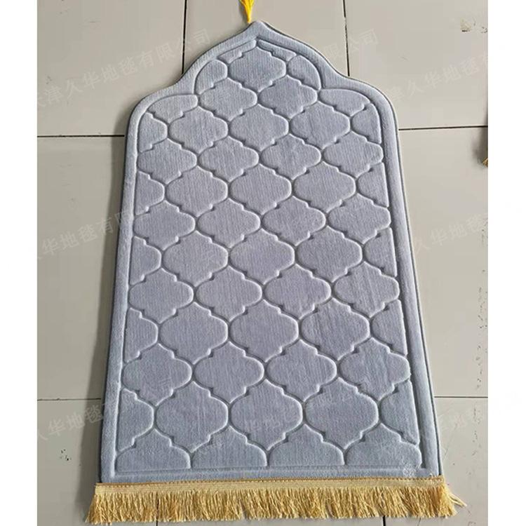 Flannel Prayer Mat for Muslim Ramadan Thick Printing Carpet Worship Kneel Embossing Floor Carpet Non-slip Soft Travel Prayer Rug