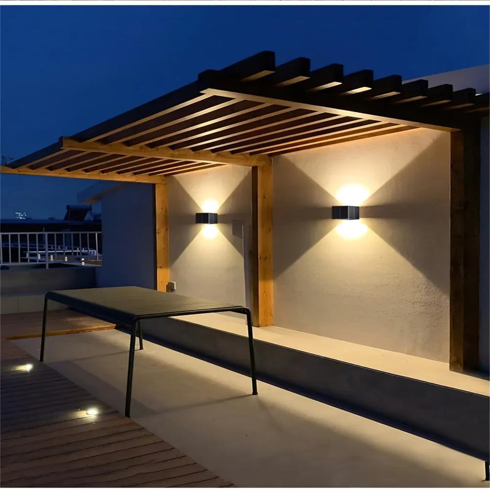 LED Solar Wandleuchte IP65 Wasserdicht 100 Lumen Auf- und Abwärts Beleuchten Solarlampe für Garten Veranda Garage Hof Tor