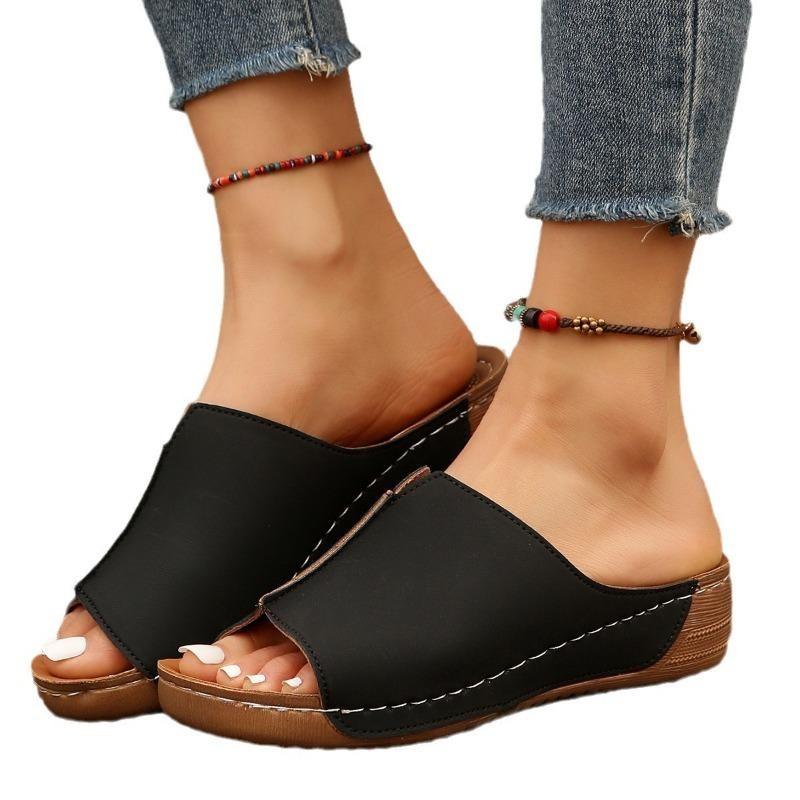 Nuove pantofole con tacco a zeppa da commercio estero da donna con fondo spesso sandali da donna casual e leggeri taglia grande
