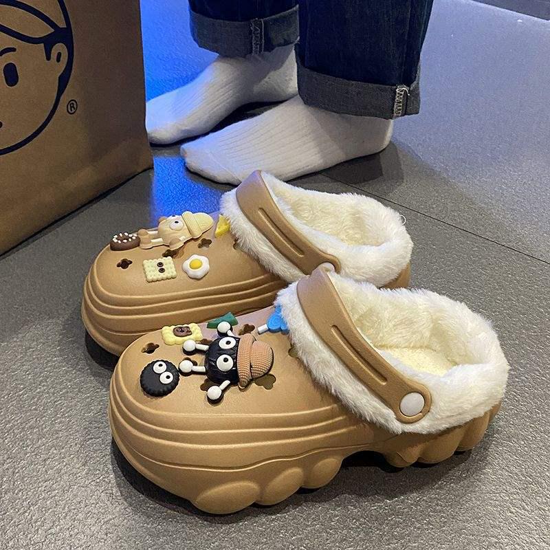 Herren- und Damen-Plüschpantoffeln für den Winter 2024: Fellige, dicksohlige, höhenverstärkende Clogs für den Außenbereich