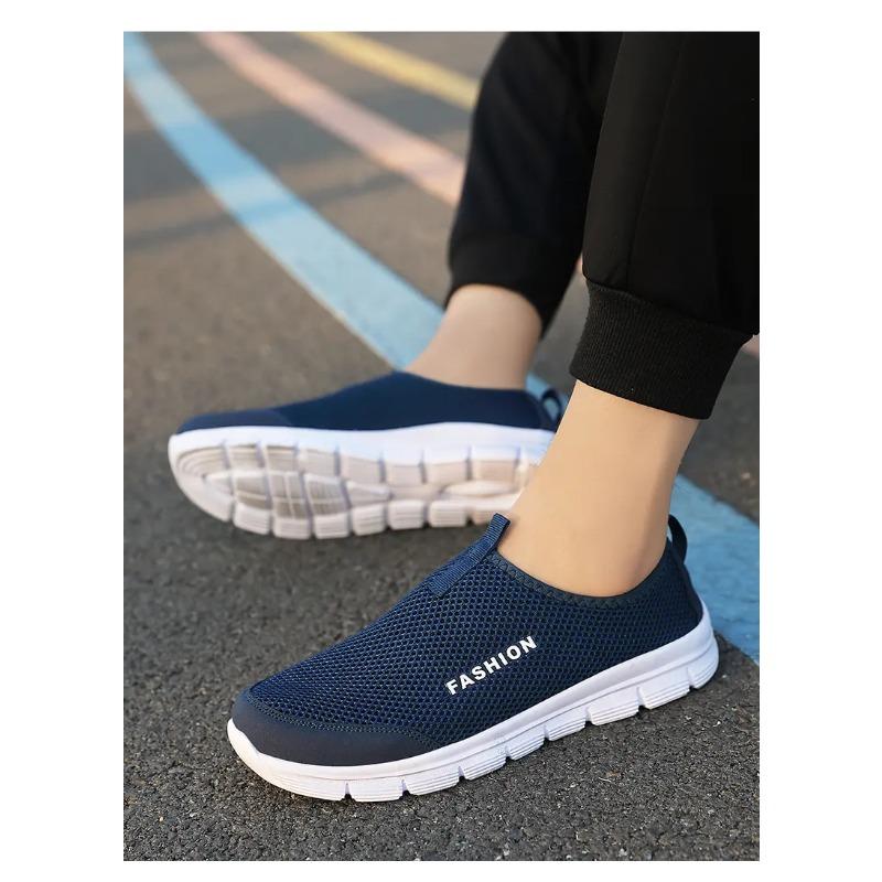 Fashion Men's and Women's Casual Breathable Walking Couple Shoes, Outdoor Soft, Lightweight, Fashionable Sports Shoes, 2025 New Model