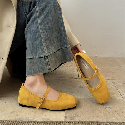 Red Retro Square Head Inner Height Increase Shallow Mouth Flat-soled Single Shoes Women's Summer 2025 New Skirt Soft-soled Mary Jane Shoes