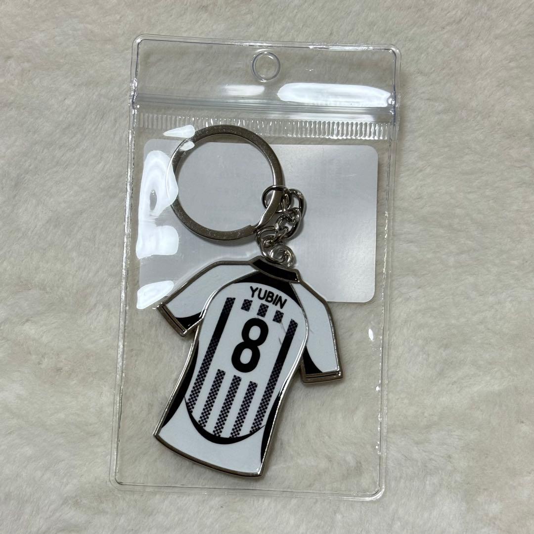 

[USED] tripleS x Over The Pitch Key Ring Yubin