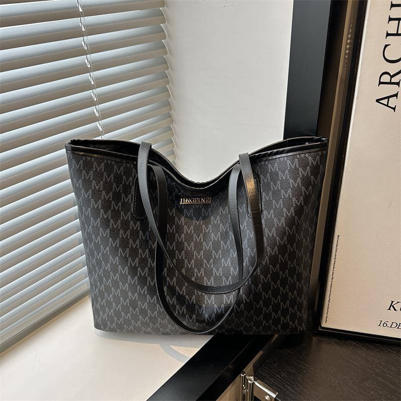 

Вместительная сумка-мессенджер для通勤, женская новая осенне-зимняя высококлассная сумка подмышку с принтом, модная сумка-тоут чёрный