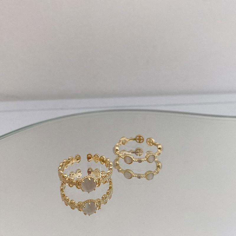 Stunning Vintage Inspired Adjustable Ring For Women With Mesmerizing Cat Eye Stone