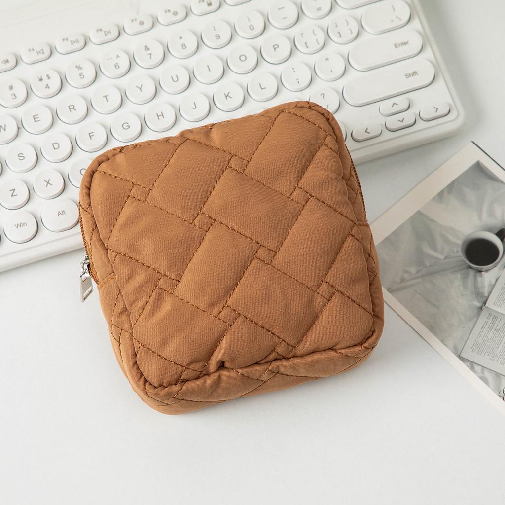 Heart Print Sanitary Napkins Storage Bag Feminine Period Pouch Portable Tampon Organizer Bag Mini Makeup Lipstick Storage Pouch