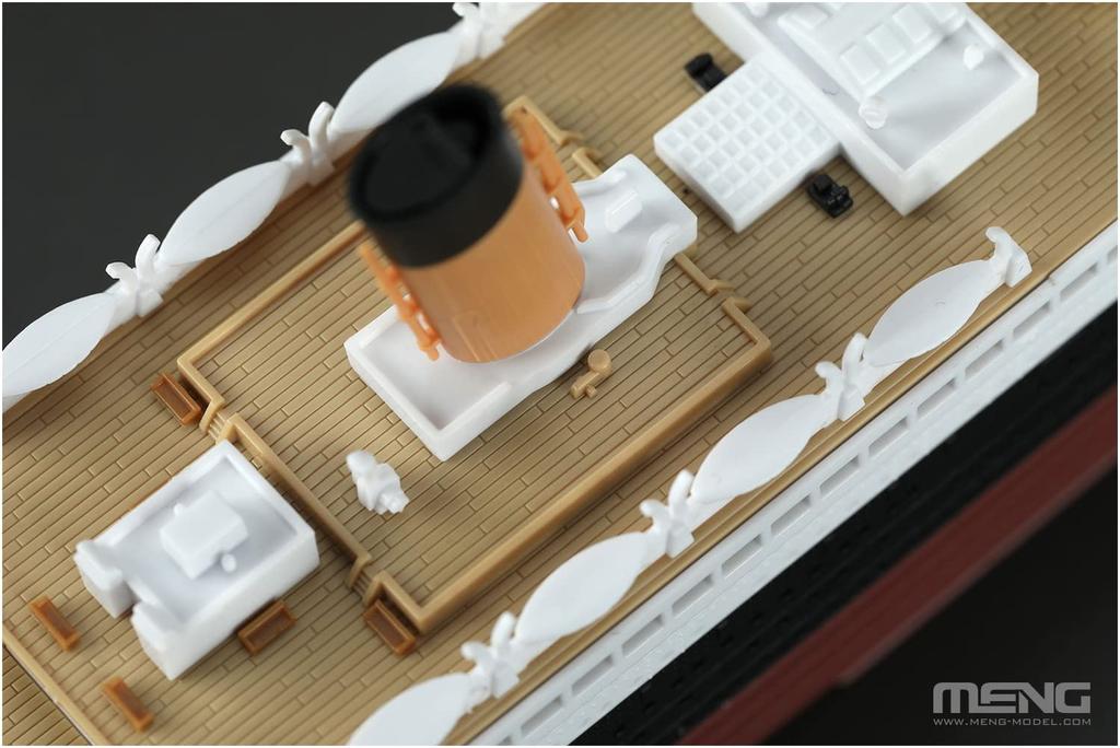 Meng Model Titanic Luxury Cruise Ship Plastic Model MPS008 Molded Color 1/700 Pre-Colored