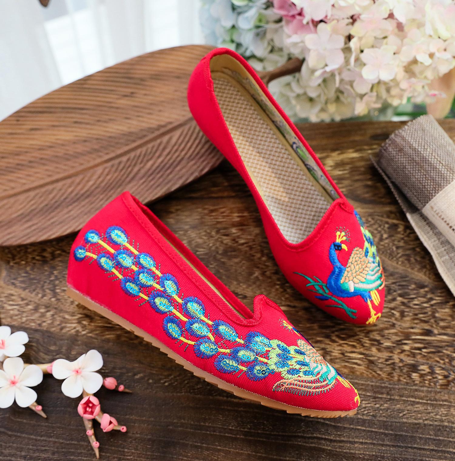 

Туфли-лодочки, одинарные туфли, расшитые пайетками цветы павлина, этнические вышитые тканевые туфли, весенне-летние женские туфли на низком каблуке 41