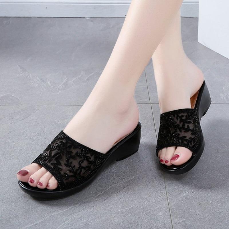 Klasické dámské pantofle na klínku Domácí pohodlné dámské sandály s otevřenou špičkou Letní krajkové pantofle Čtyři roční období Velká velikost 41