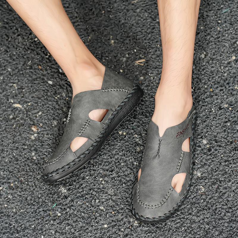 Мужские сандалии черные кожаные кроссовки для походов с закрытым носком — фото 8