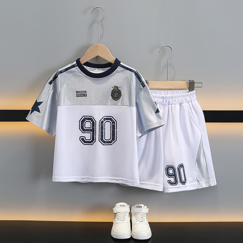 

Boy s 2025 Summer Short Sleeve Basketball Set - Fashionable & Lightweight Two-Piece Outfit 120 cm