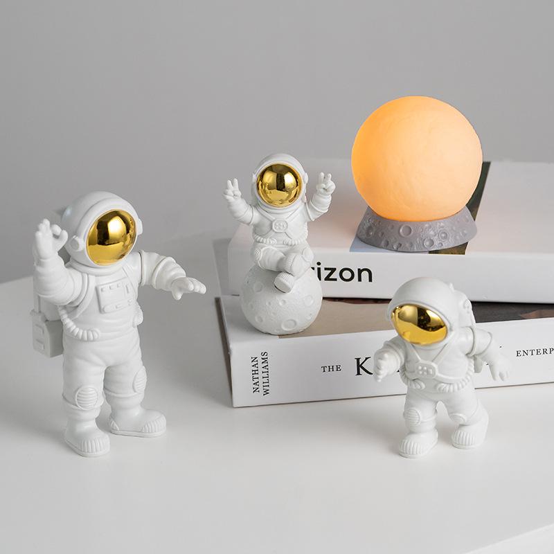 Astronauten-Figur-Ornament für Wohnzimmer oder Kinderzimmer - Weihnachtsgeschenk-Deko Weltraumfahrer