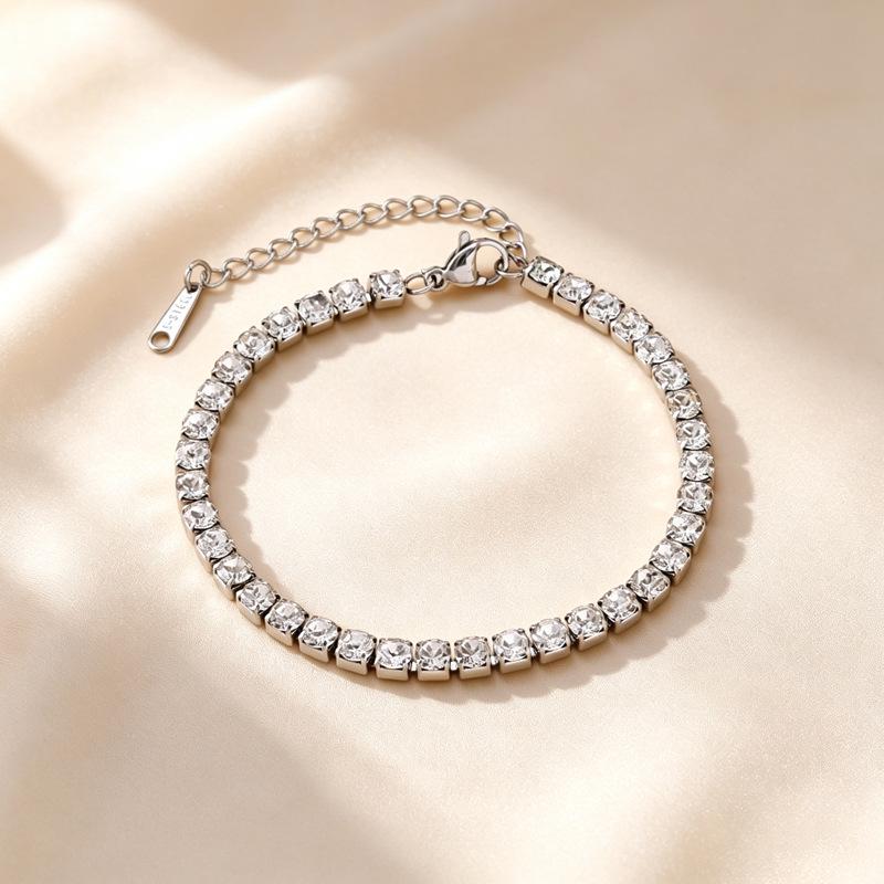 Luxurious Titanium Steel Zircon Star Bracelet