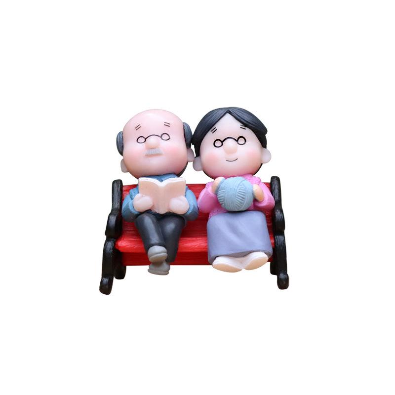 Adorable Grandpa & Grandma On Park Bench Micro Landscape Ornament