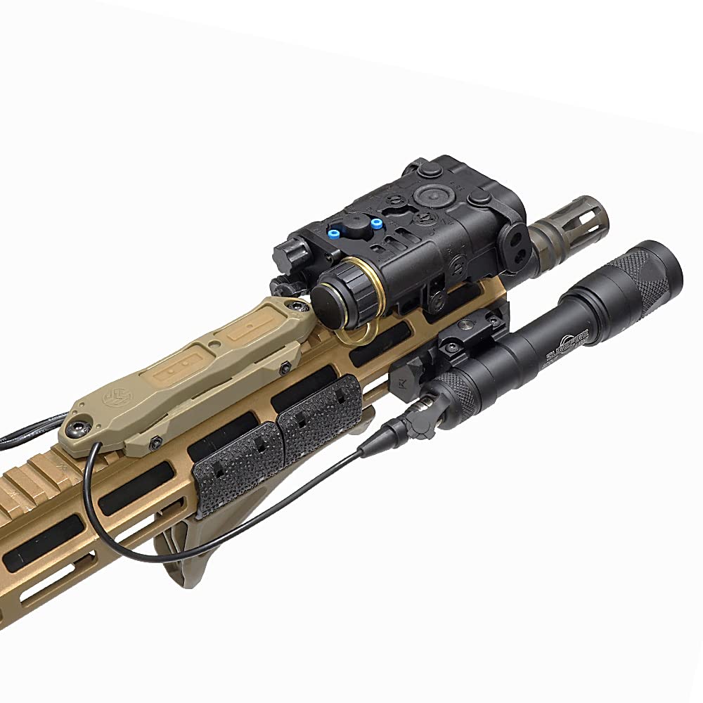 SOMOGEAR TAPS Dual Switch Replica with SUREFIRE and PEQ Plugs, 20mm Rail & M-LOK Mountable, Remote Switch (DE Dark Earth)